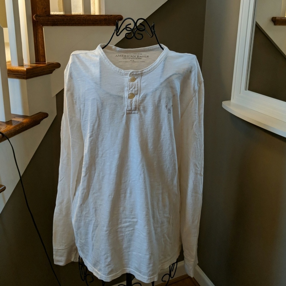 American Eagle Long Sleeve Off-white